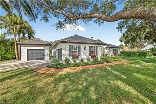 263 Silverado Dr, Naples, FL 34119 - Photo 2