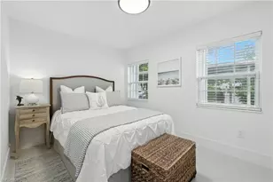 3070 Gulf Shore Blvd N, Naples, FL 34103 - Photo 16