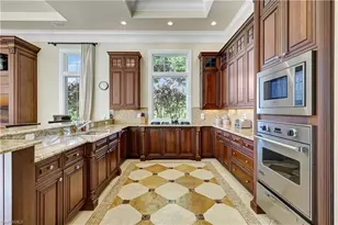 2249 Miramonte Ct, Naples, FL 34105 - Photo 12