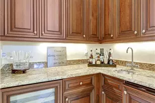 2249 Miramonte Ct, Naples, FL 34105 - Photo 8