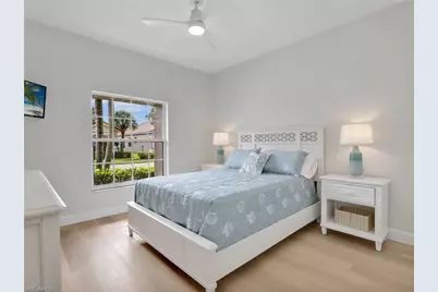 92 Glen Eagle Cir, Naples, FL 34104 - Photo 22