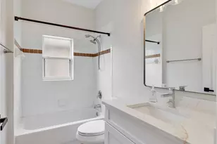 92 Glen Eagle Cir, Naples, FL 34104 - Photo 24