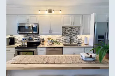 960 7th St S #202, Naples, FL 34102 - Photo 8