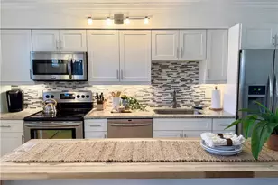 960 7th St S, Naples, FL 34102 - Photo 8