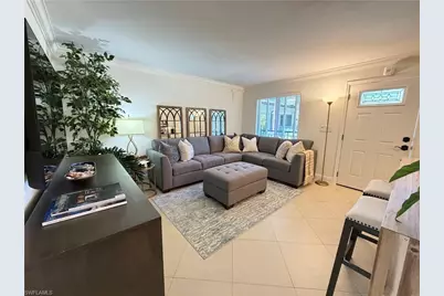 960 7th St S #202, Naples, FL 34102 - Photo 4