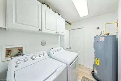 2540 Aspen Creek Ln #101, Naples, FL 34119 - Photo 18