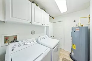 2540 Aspen Creek Ln, Naples, FL 34119 - Photo 18