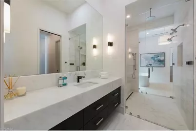 1640 Dolphin Ct, Naples, FL 34102 - Photo 24