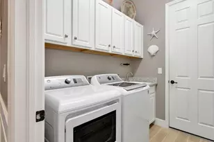 28024 Kerry Ct, Bonita Springs, FL 34135 - Photo 34