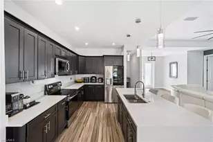 1017 NW 15th Terrace, Cape Coral, FL 33993 - Photo 10