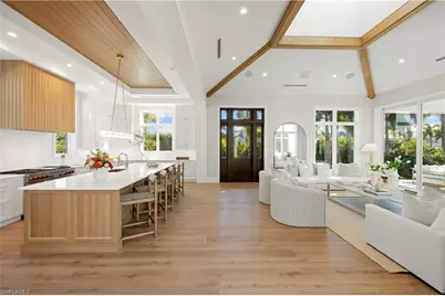 575 13th Ave S, Naples, FL 34102 - Photo 4