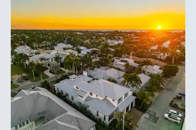 575 13th Ave S, Naples, FL 34102 - Photo 26