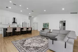 401 Countryside Dr, Naples, FL 34104 - Photo 12