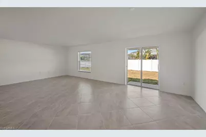 174 Pembroke St, Lehigh Acres, FL 33974 - Photo 14