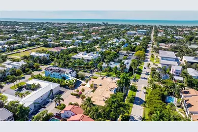 900 8th Ave S #105, Naples, FL 34102 - Photo 4