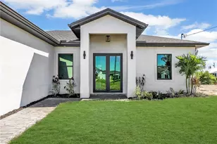 1723 NW 7th Ave, Cape Coral, FL 33993 - Photo 2