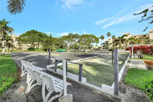 889 Collier Ct, Marco Island, FL 34145 - Photo 26