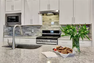 9350 Greyhawk Trl, Naples, FL 34120 - Photo 8