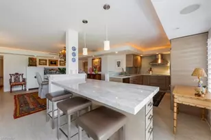 107 Clubhouse Ln, Naples, FL 34105 - Photo 4