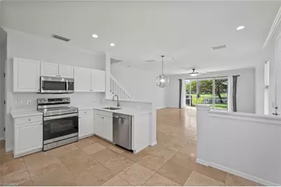 1084 Hampton Cir #49, Naples, FL 34105 - Photo 10