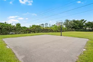 1084 Hampton Cir, Naples, FL 34105 - Photo 34