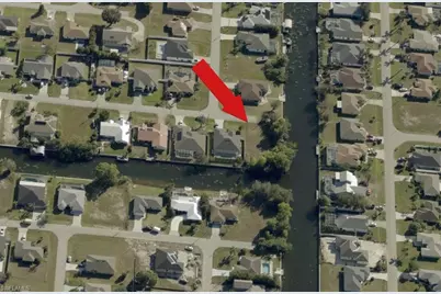 201 SE 2nd St, Cape Coral, FL 33990 - Photo 4