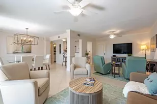 555 Park Shore Dr, Naples, FL 34103 - Photo 1