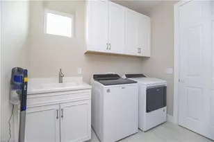 18750 Lake Hammock Dr, Naples, FL 34114 - Photo 28
