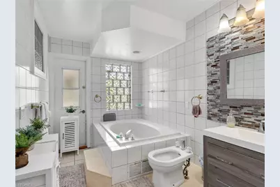 164 Sabal Lake Dr, Naples, FL 34104 - Photo 18