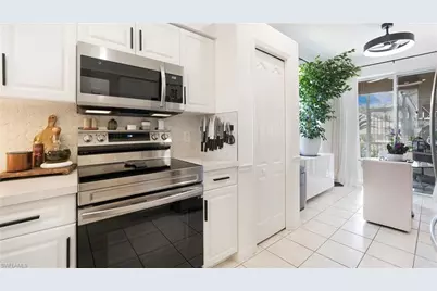 1685 Morning Sun Ln #E24, Naples, FL 34119 - Photo 10