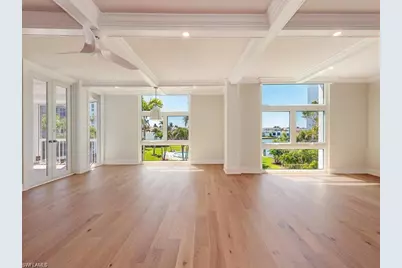 400 Park Shore Dr #304, Naples, FL 34103 - Photo 4