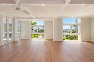 400 Park Shore Dr, Naples, FL 34103 - Photo 4