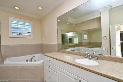 8051 Players Cove Dr #202, Naples, FL 34113 - Photo 14
