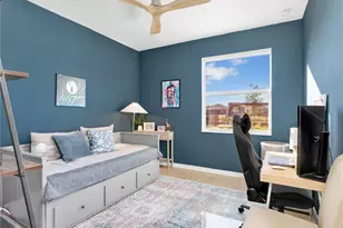 2270 Avocado Ln, Naples, FL 34120 - Photo 18