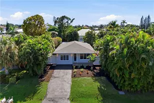 814 101st Ave N, Naples, FL 34108 - Photo 2