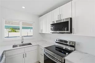 814 101st Ave N, Naples, FL 34108 - Photo 16