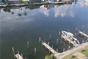 300 Park Shore Dr, Naples, FL 34103 - Photo 2