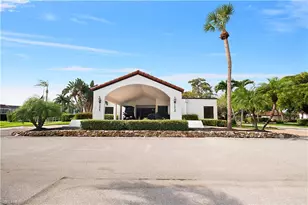 1086 Forest Lakes Dr, Naples, FL 34105 - Photo 14