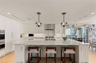 6897 Grenadier Blvd, Naples, FL 34108 - Photo 10