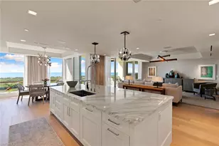 6897 Grenadier Blvd, Naples, FL 34108 - Photo 14