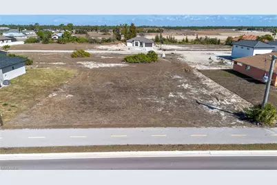 1241 Kismet Pkwy W, Cape Coral, FL 33993 - Photo 2