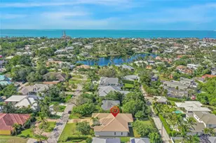 677 5th Ave N, Naples, FL 34102 - Photo 2