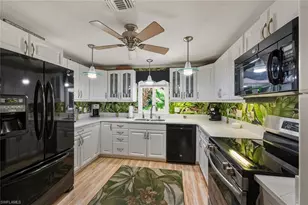 542 Charlemagne Blvd, Naples, FL 34112 - Photo 8