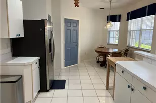 2081 Crestview Way, Naples, FL 34119 - Photo 12