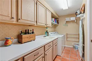 8471 Abbington Cir, Naples, FL 34108 - Photo 18