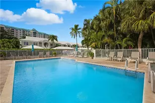 5899 Chanteclair Dr, Naples, FL 34108 - Photo 20