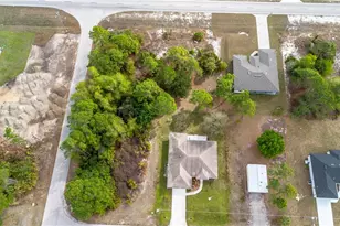 796 Bell Blvd S, Lehigh Acres, FL 33974 - Photo 8