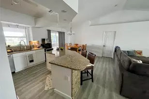 846 SW 15th St, Cape Coral, FL 33991 - Photo 8