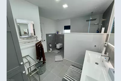 846 SW 15th St, Cape Coral, FL 33991 - Photo 14