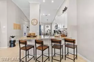 9402 Pocida Ct, Naples, FL 34119 - Photo 12